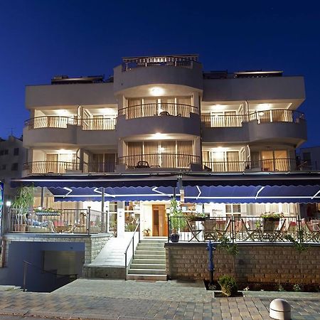 Studio Apartmani Bijeli Delfin Biograd Na Moru Exterior photo