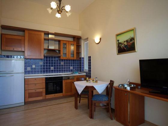 Studio Apartmani Bijeli Delfin Biograd Na Moru Exterior photo